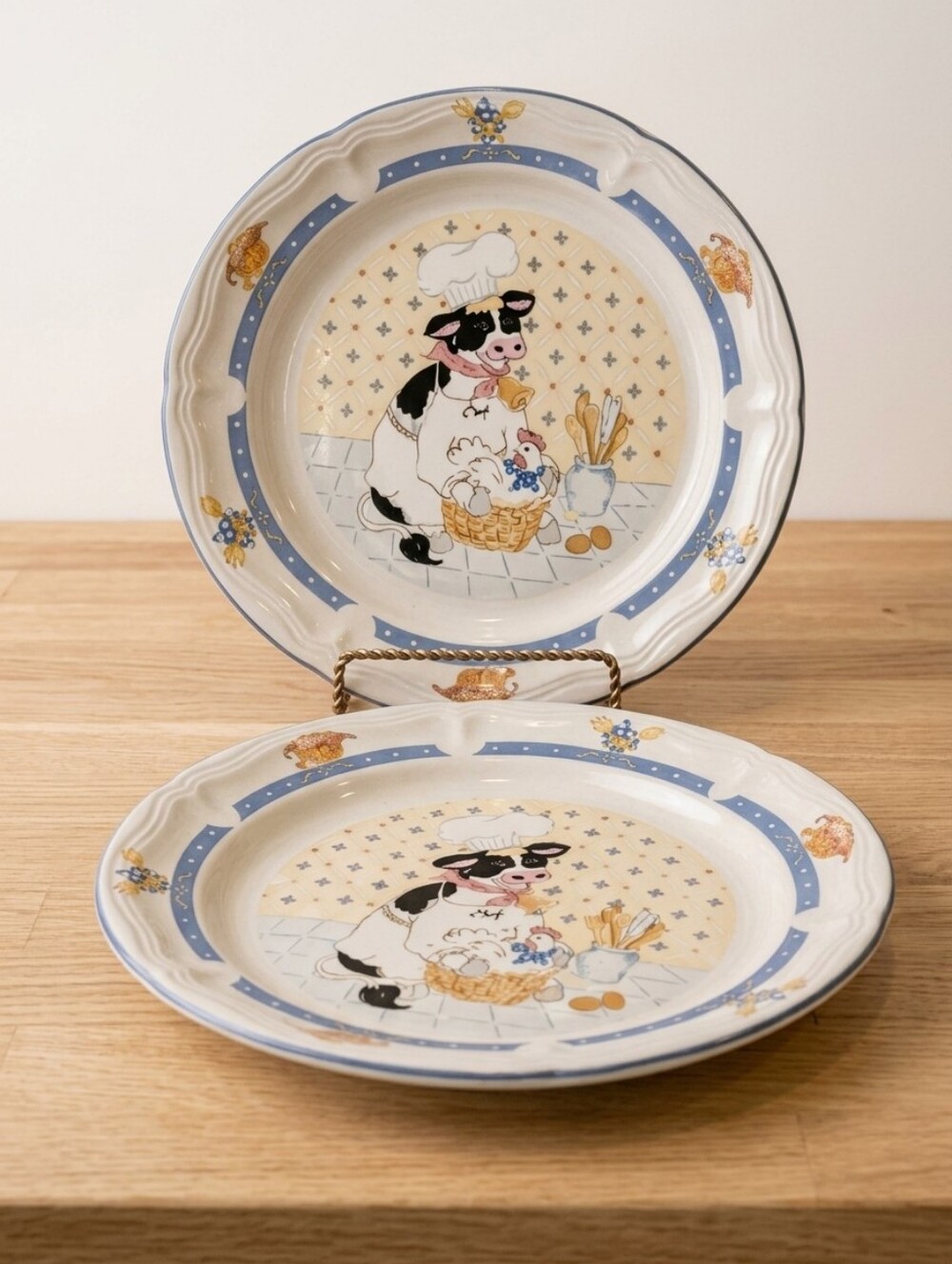 🍽️ Vintage Chef Cow Dinner Plates – Farmhouse Country Kitchen Decor Set of 2